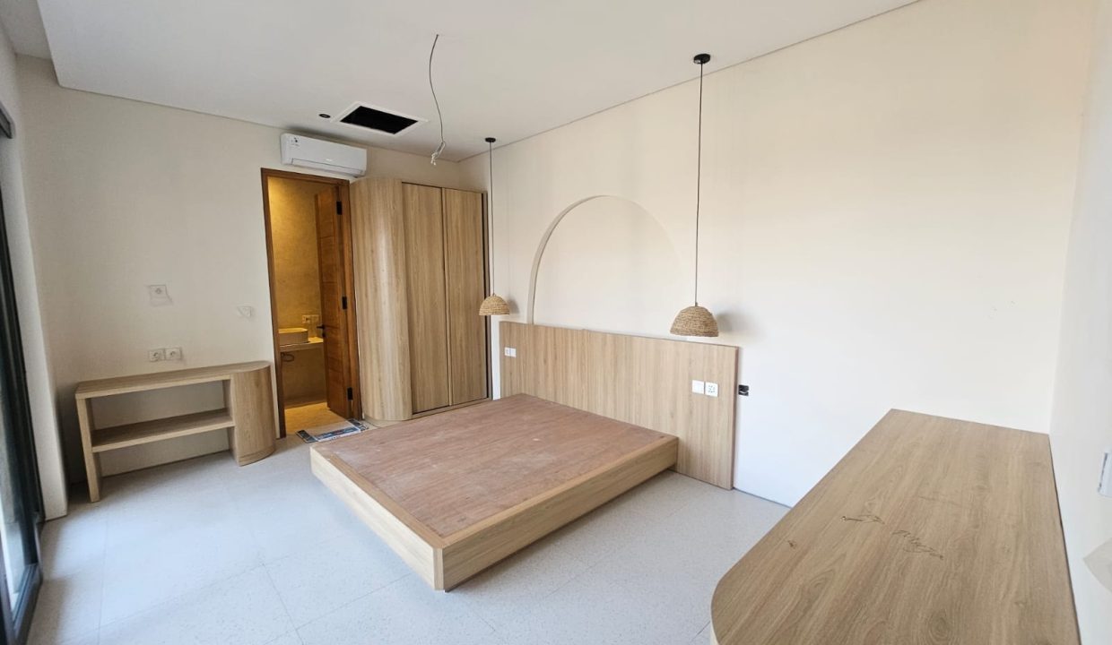 Brand New Modern Mediteranian Villa in Semer (16)