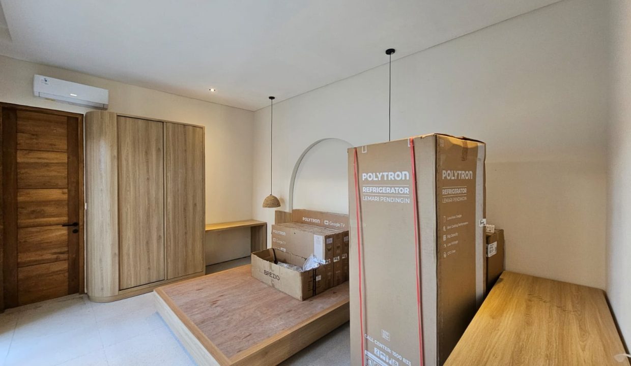 Brand New Modern Mediteranian Villa in Semer (17)