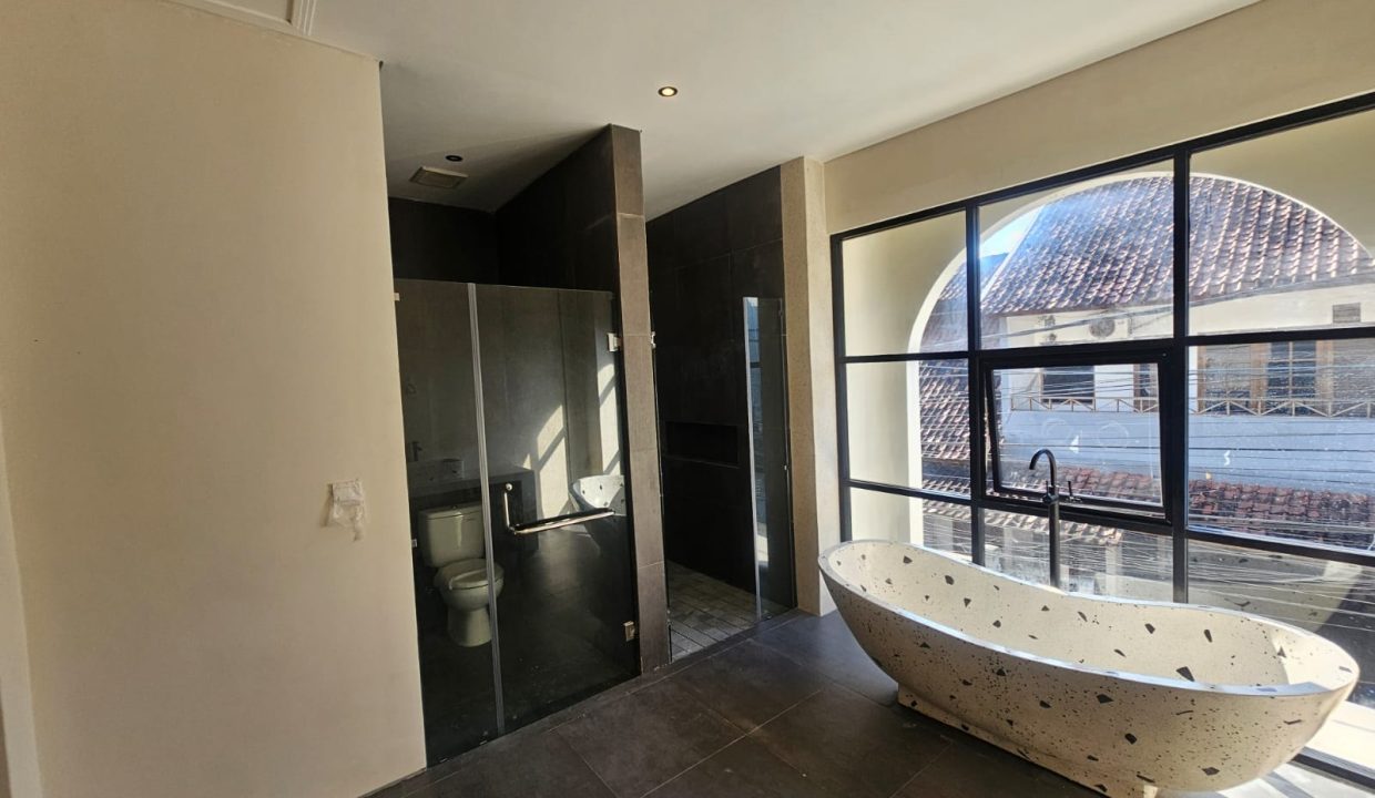 Brand New Modern Mediteranian Villa in Semer (5)