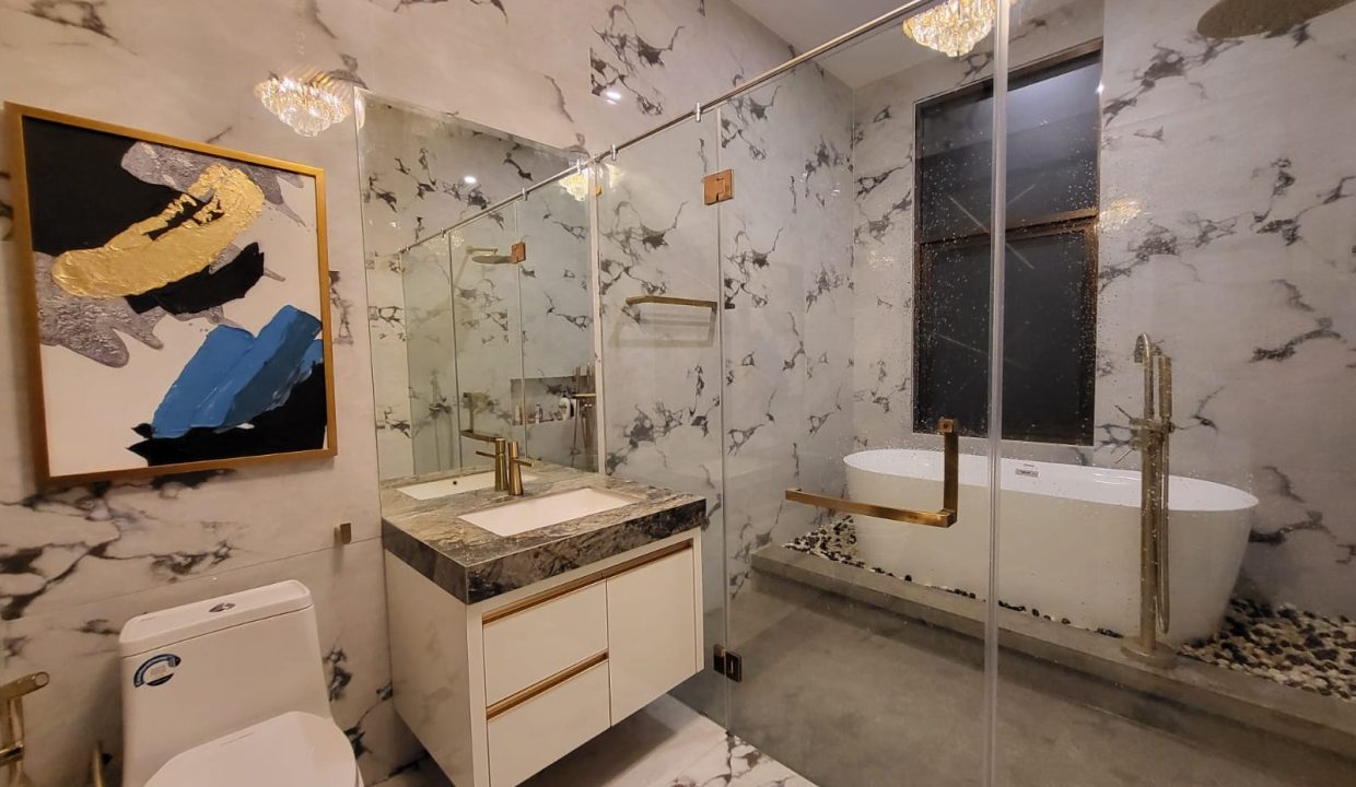 DIJUAL LUXURY VILLA DENGAN SPEKTAKULER UNBLOCK OCEAN, AIRPORT, TOLL AND MOUNTAIN VIEW DI JIMBARAN (1)