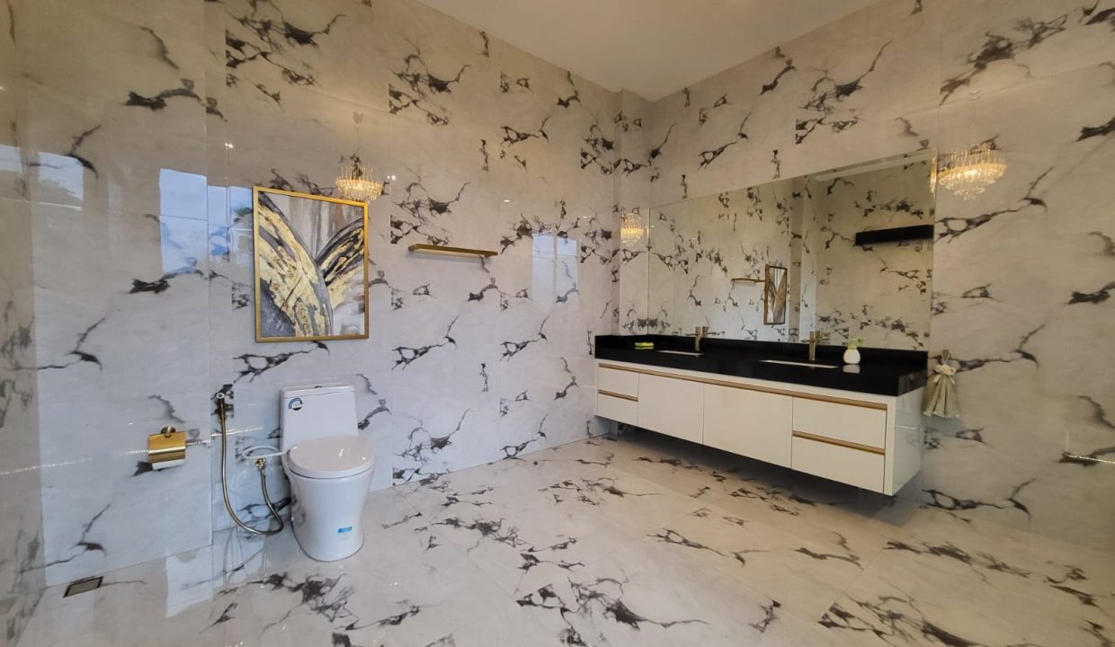 DIJUAL LUXURY VILLA DENGAN SPEKTAKULER UNBLOCK OCEAN, AIRPORT, TOLL AND MOUNTAIN VIEW DI JIMBARAN (19)