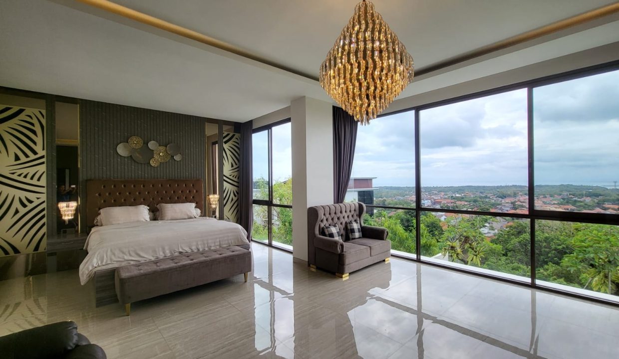 DIJUAL LUXURY VILLA DENGAN SPEKTAKULER UNBLOCK OCEAN, AIRPORT, TOLL AND MOUNTAIN VIEW DI JIMBARAN (24)
