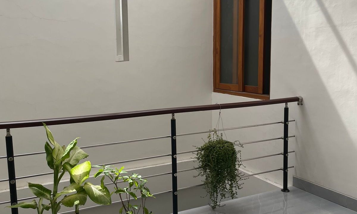 Disewakan Rumah SEMI Villa Lokasi di Kesiman (11)