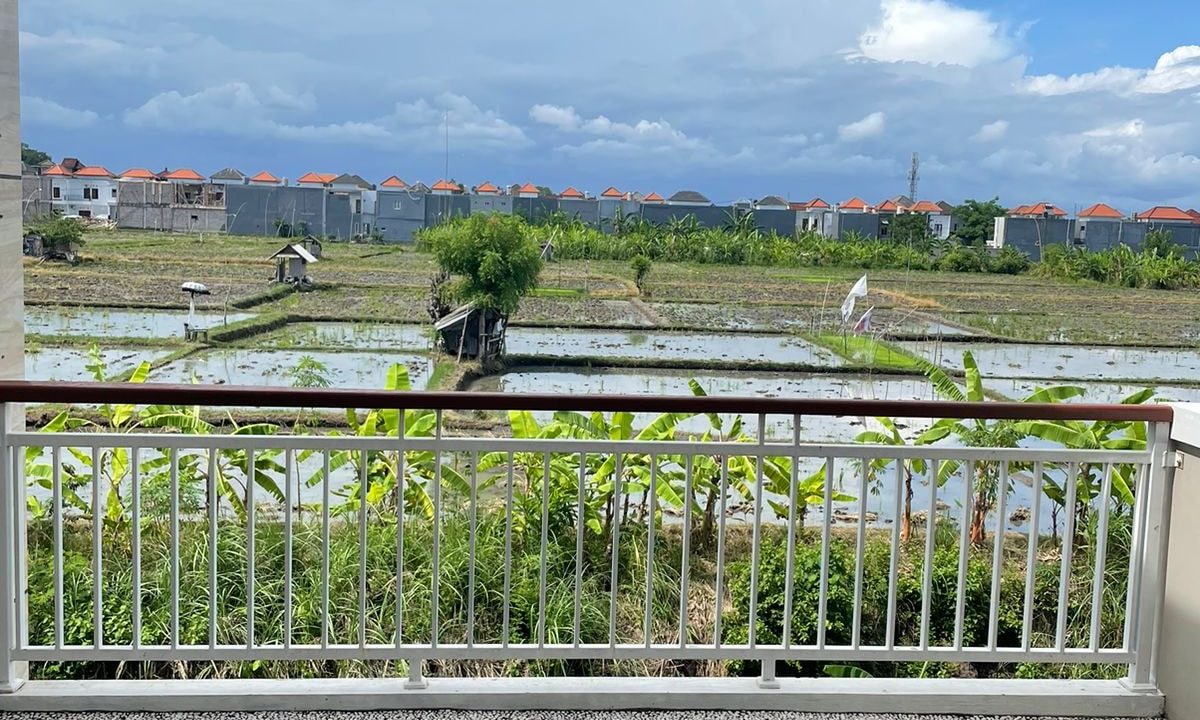 Disewakan Rumah SEMI Villa Lokasi di Kesiman (4)