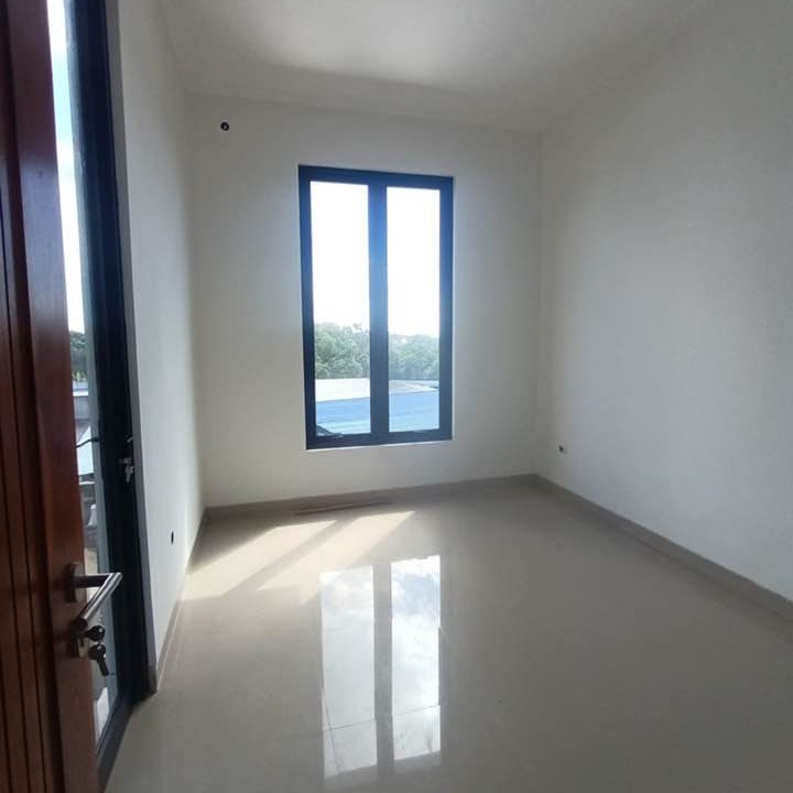 Disewakan villa baru (14)