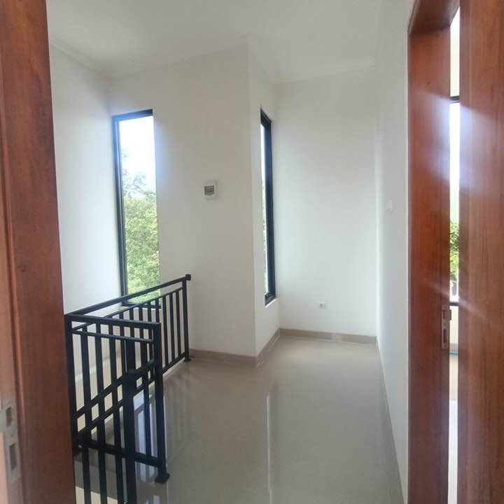 Disewakan villa baru (9)