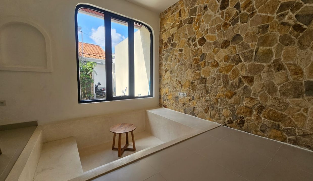 FREEHOLDLEASEHOLD Brand new villa Tibubeneng, Canggu (11)