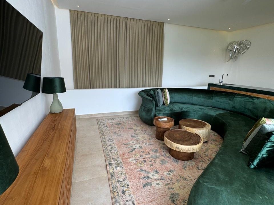 THE BEST FOR BUSSINESS, BRAND NEW VILLA FOR RENT (11)