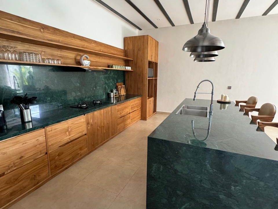 THE BEST FOR BUSSINESS, BRAND NEW VILLA FOR RENT (17)