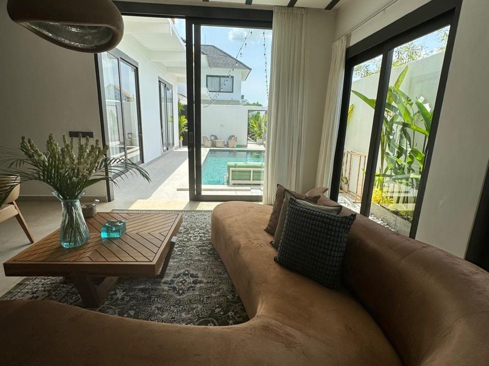 THE BEST FOR BUSSINESS, BRAND NEW VILLA FOR RENT (4)