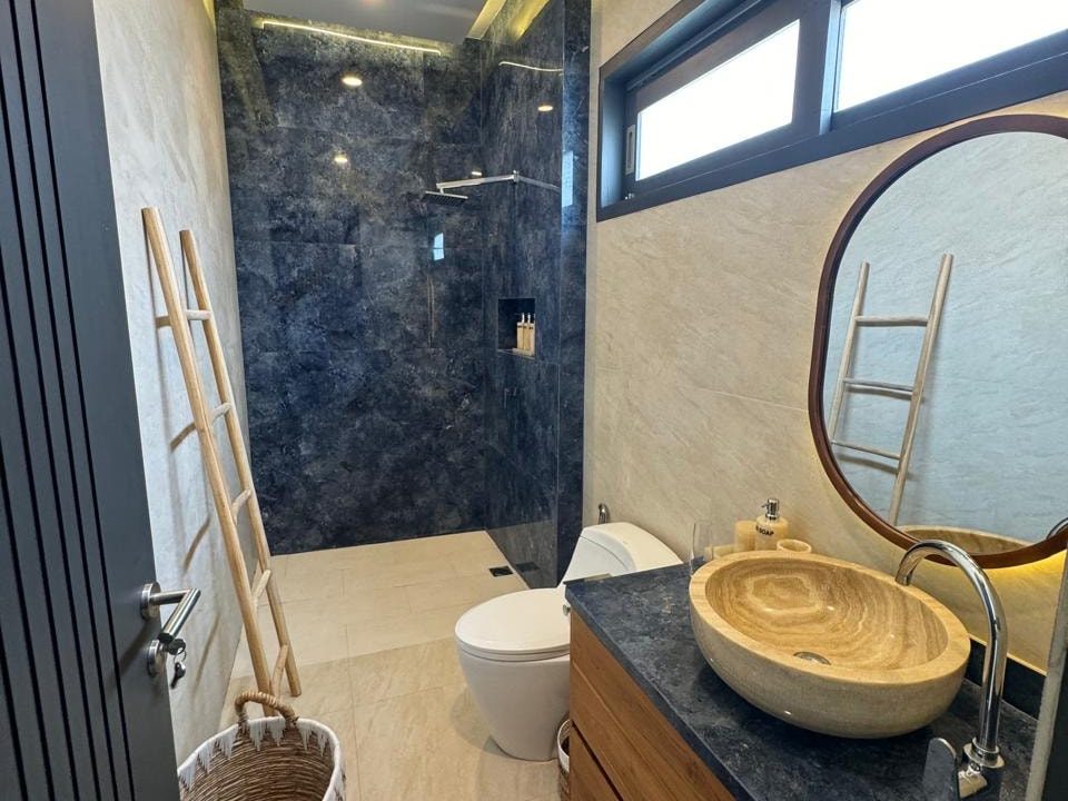 THE BEST FOR BUSSINESS, BRAND NEW VILLA FOR RENT (8)