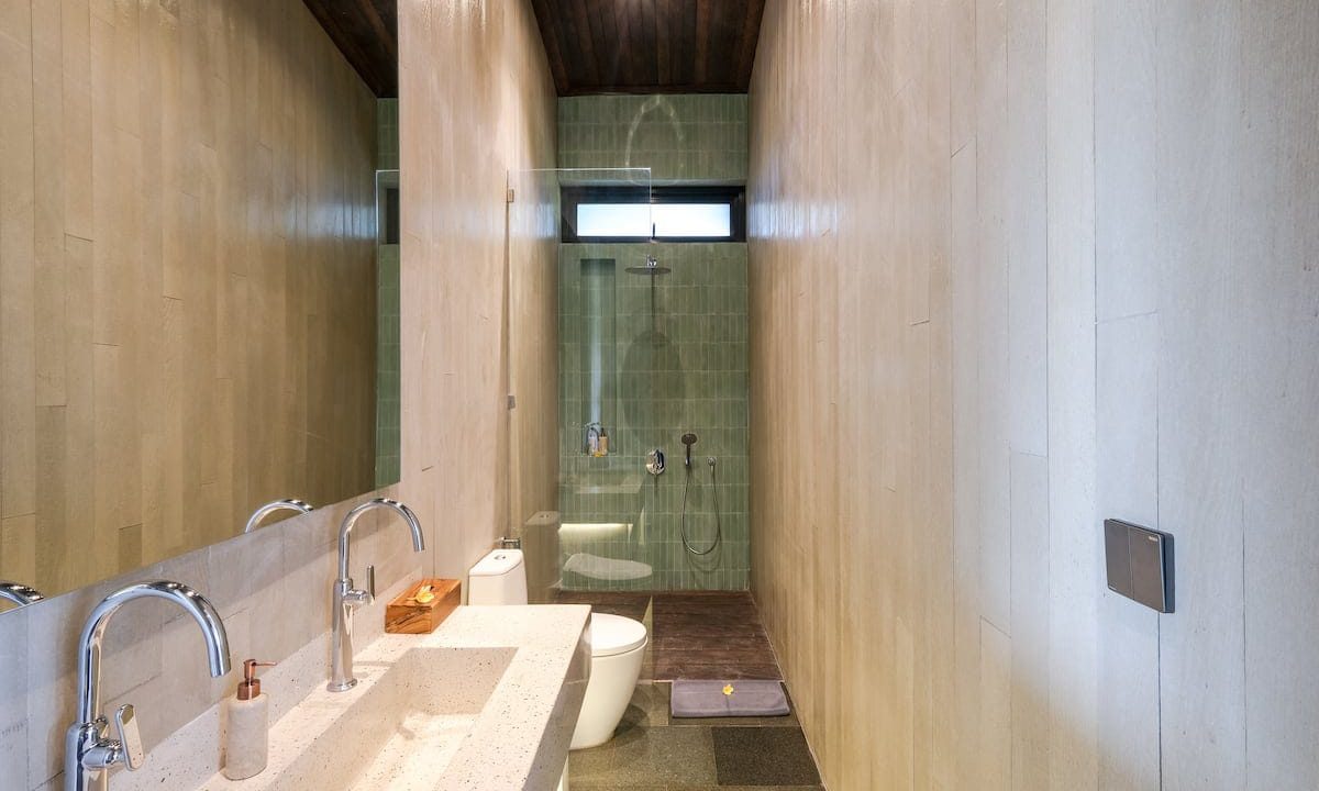 IMG-20251013-WA0034