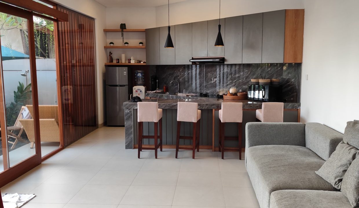 18b0ad96-1c33-4b49-8611-d5a0309fc5f1