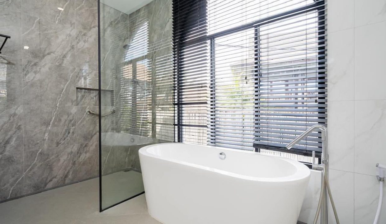 dcec8f80-0691-452e-bdbb-71cccc61adfa